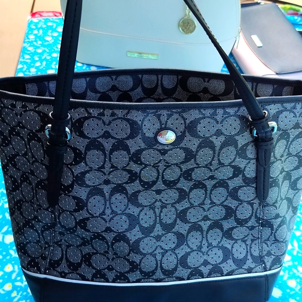 Coach shoulder bag